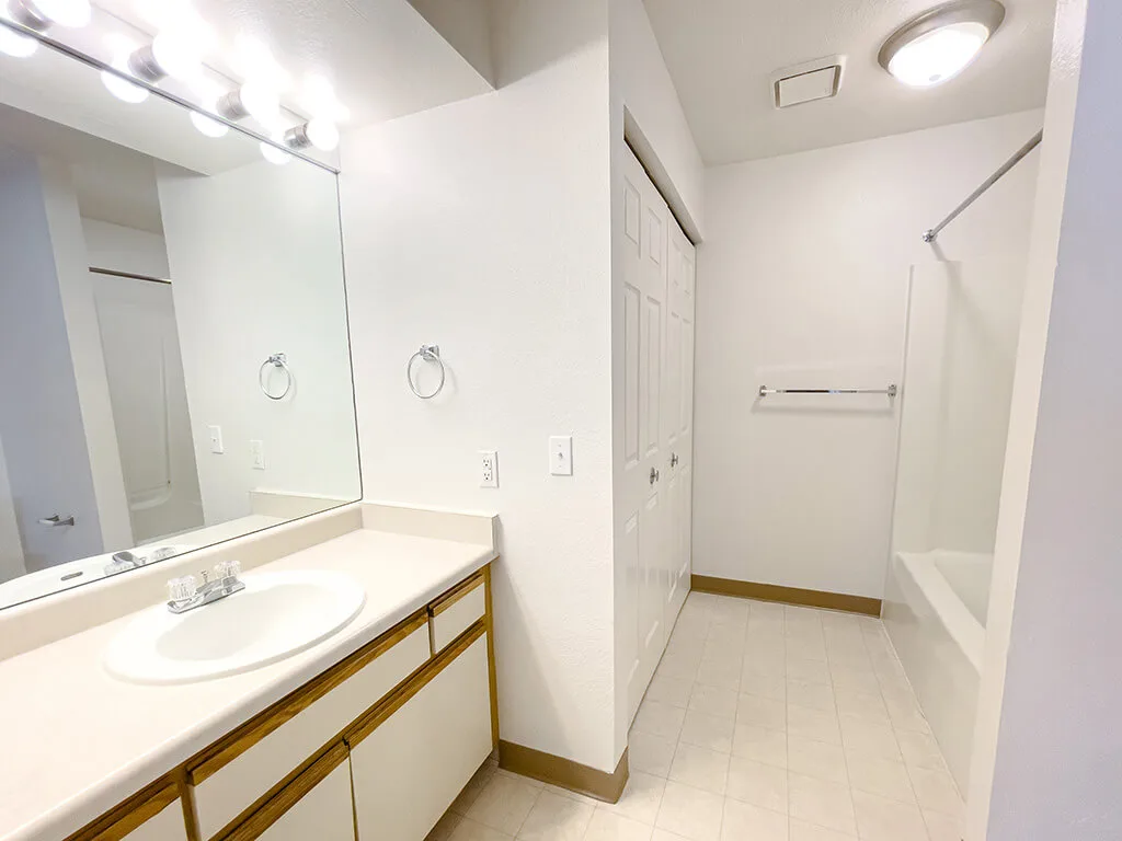 Huntington Glen Apartments - Huntington Glen photo 1