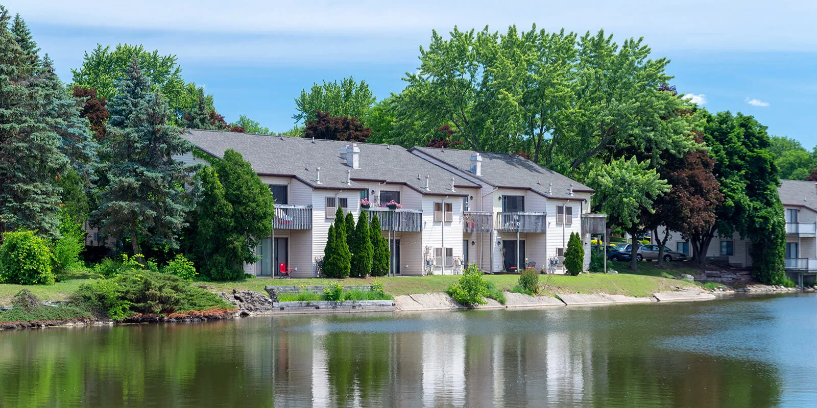 Old Farm Shores Apartments