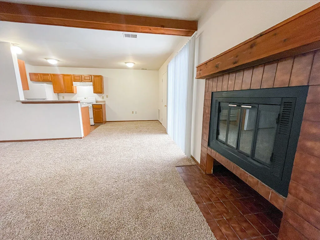 Old Farm Shores Apartments - Old Farm Shores photo 10
