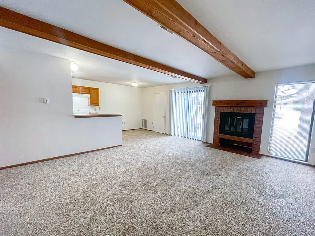 Old Farm Shores Apartments - Old Farm Shores photo 5