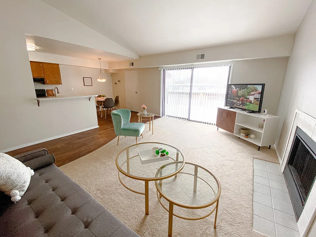 Old Farm Shores Apartments - Old Farm Shores photo 8