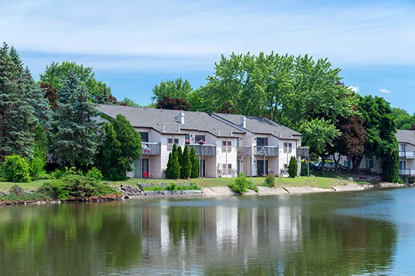 Old Farm Shores Apartments