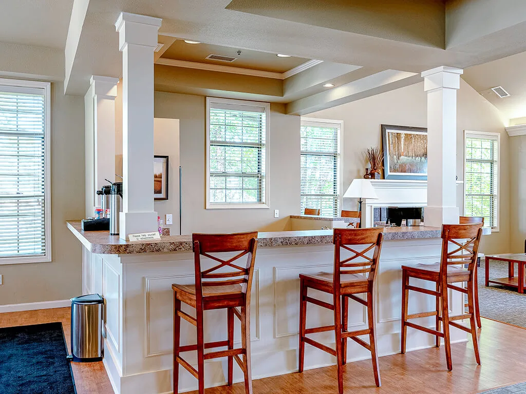 River Oaks Apartments - River Oaks photo 2