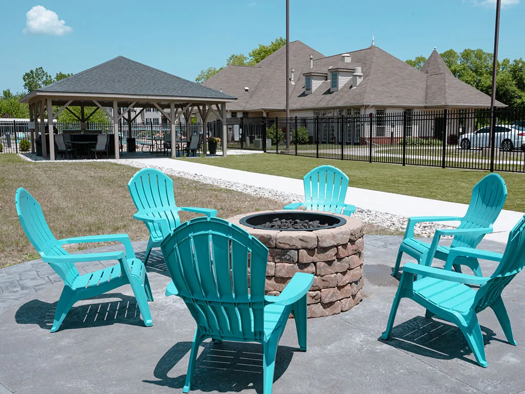 River Oaks Apartments - River Oaks photo 4