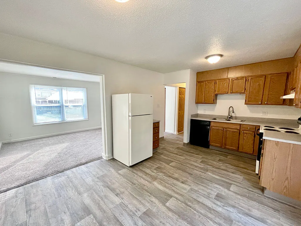 Rolling Pines Apartments - Rolling Pines photo 6