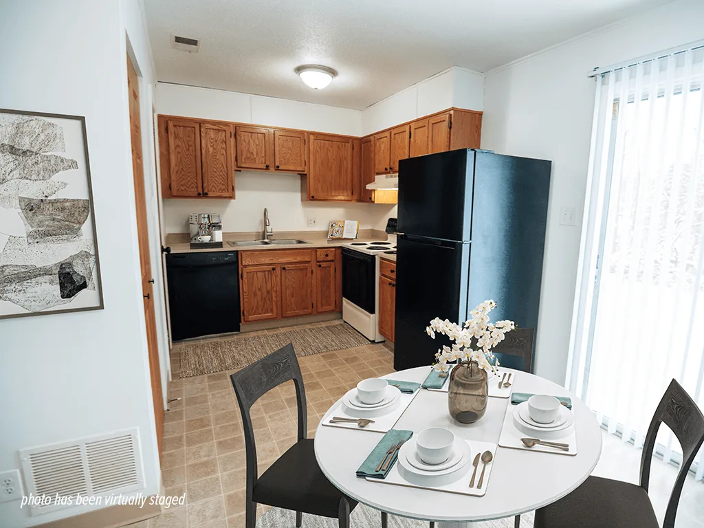 Rolling Pines Apartments - Rolling Pines photo 8